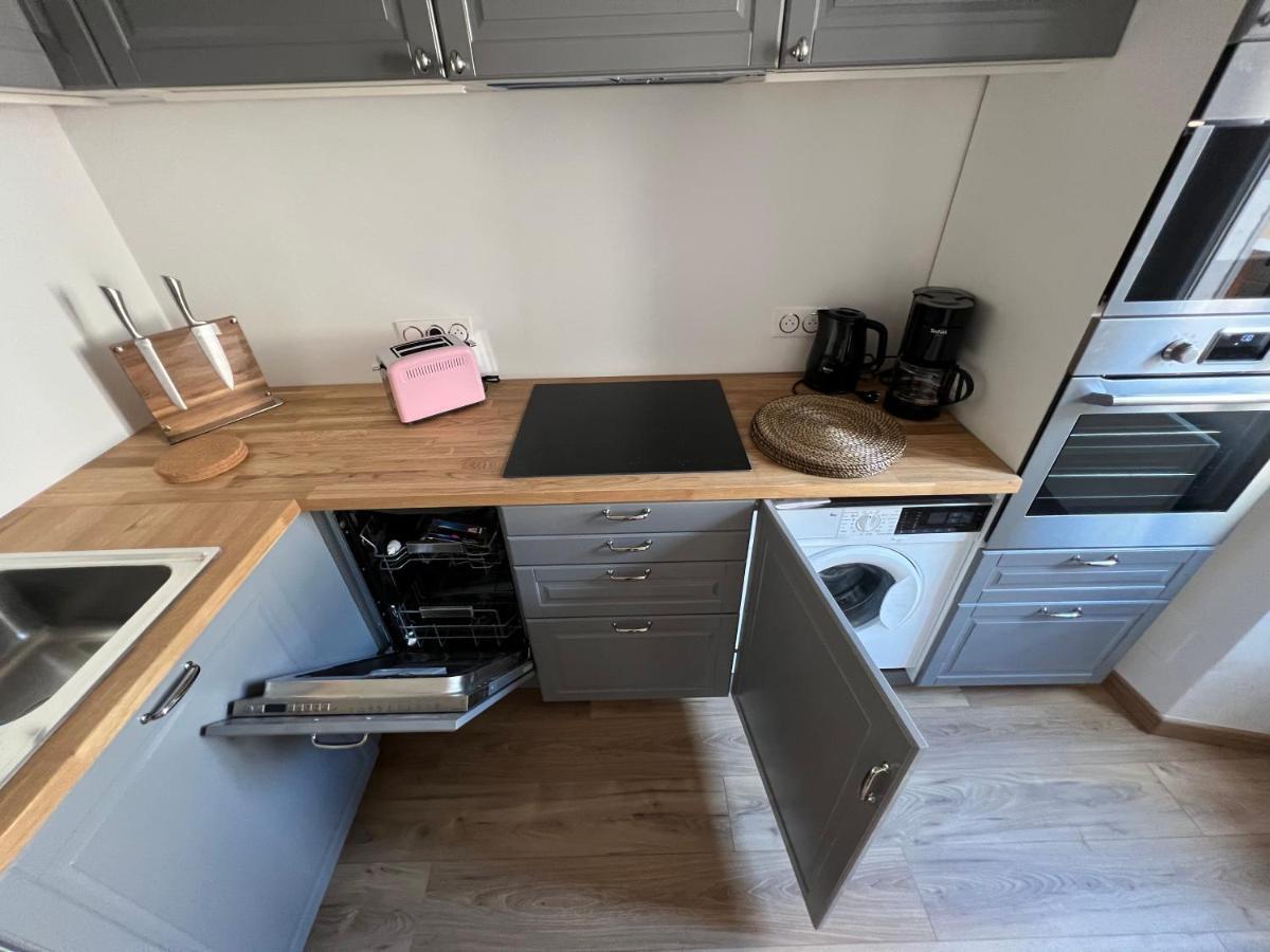 L'Orbitelle Apartment Антрево Екстериор снимка